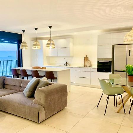 Beach Place Apartments Хайфа Экстерьер фото