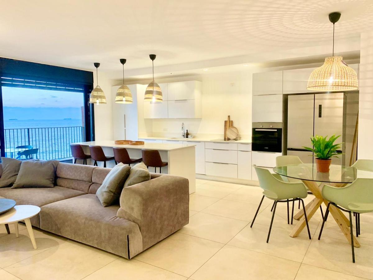Beach Place Apartments Хайфа Экстерьер фото