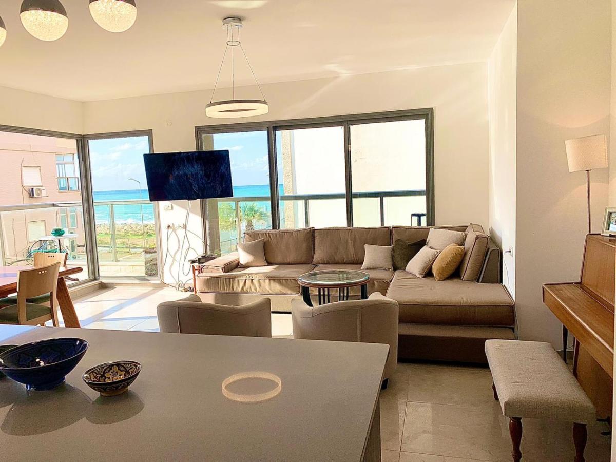 Beach Place Apartments Хайфа Экстерьер фото