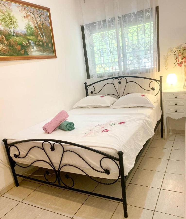 Beach Place Apartments Хайфа Экстерьер фото